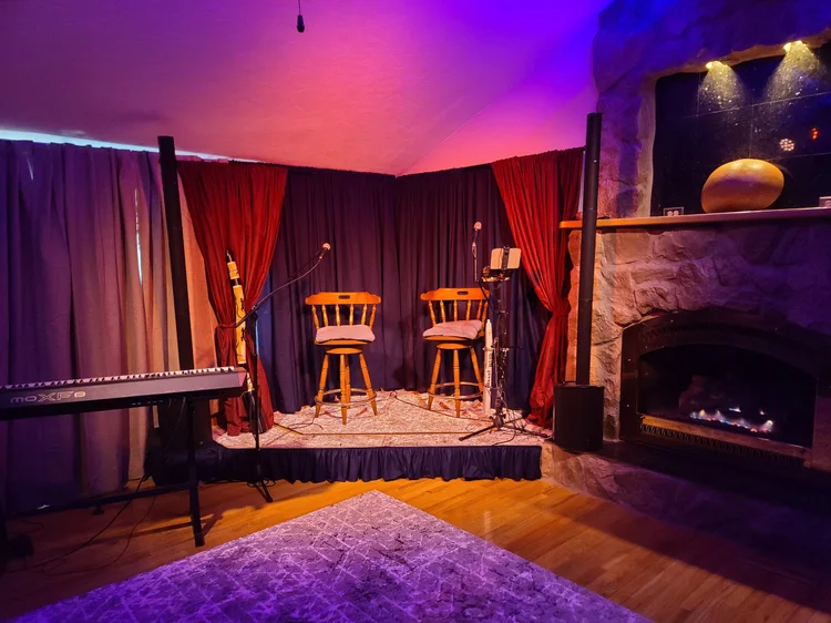 Fully Customizable Theatrical Lighting